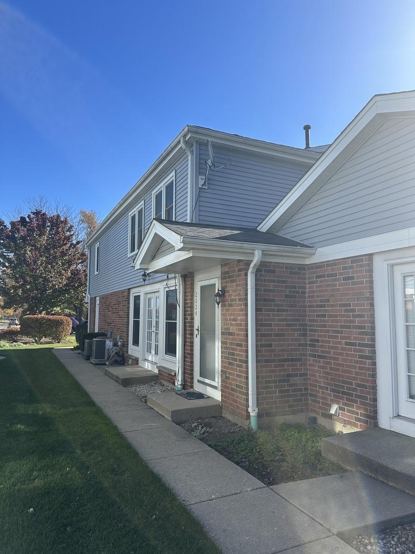 2024 N Old Hicks Rd. #B6, Palatine, IL 60074