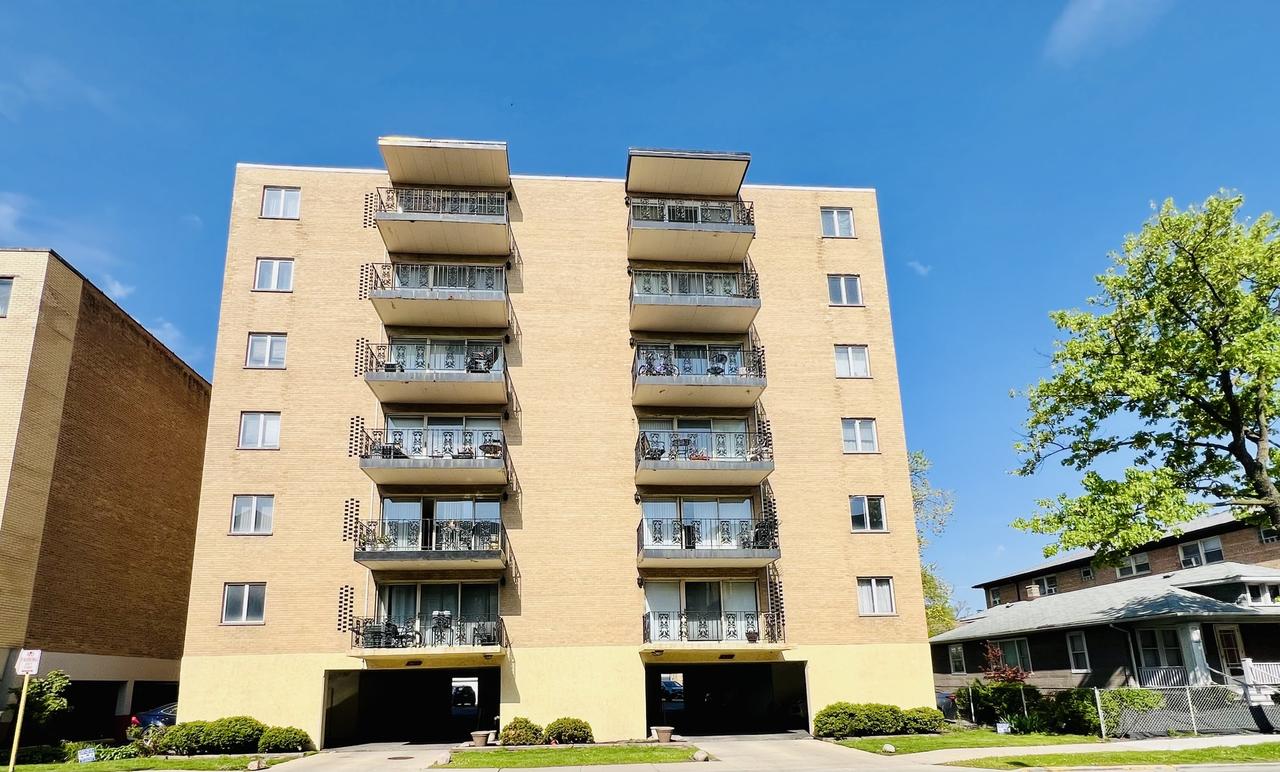 2930 N Harlem Ave. #5D, Elmwood Park, IL 60707