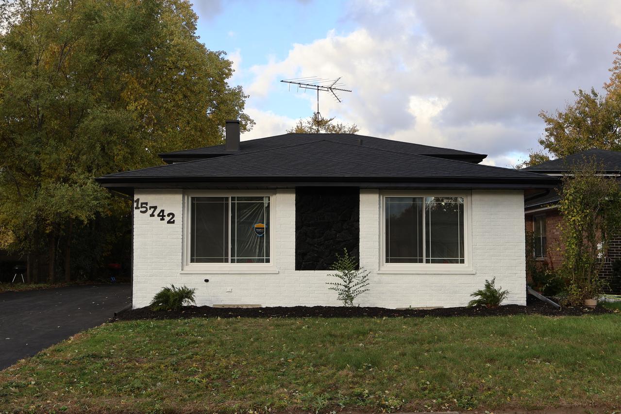15742 E End Ave., Dolton, IL 60419