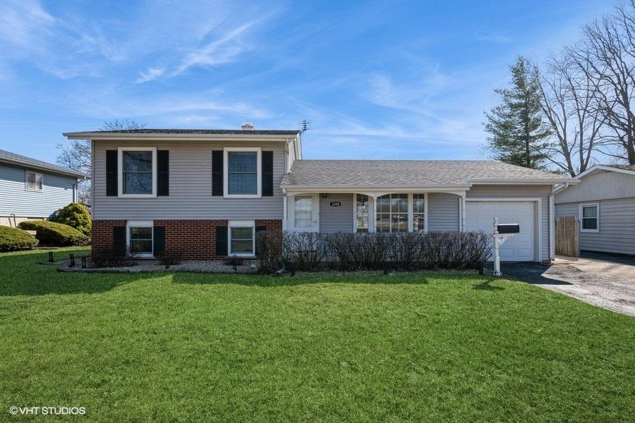 3208 Wren Ln., Rolling Meadows, IL 60008