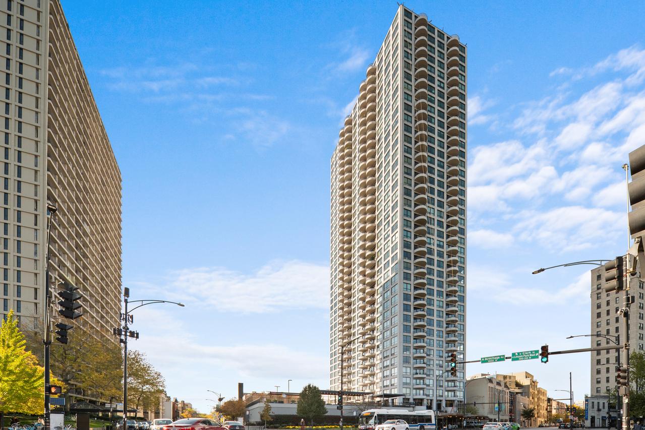 2020 N Lincoln Park W #6E, Chicago, IL 60614