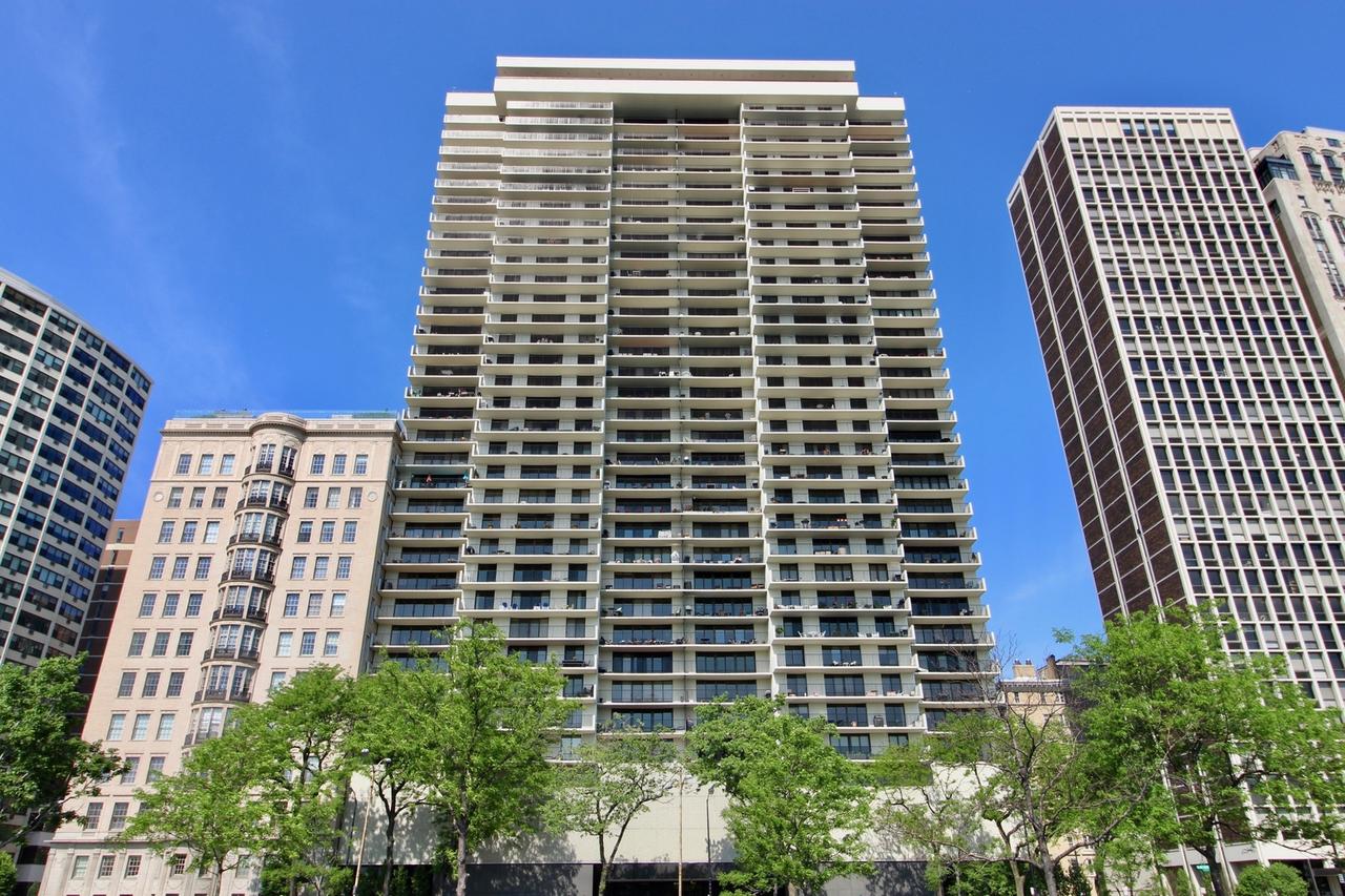 1212 N Lake Shore Dr. #11CS, Chicago, IL 60610