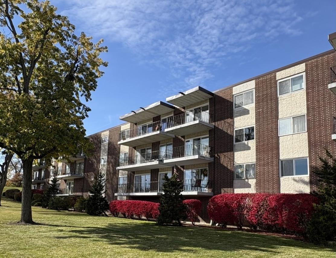 [Address Hidden by Seller], Downers Grove, IL 60515