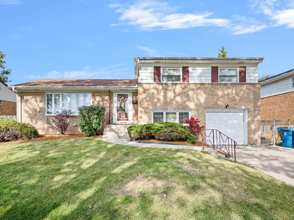 291 Division St., Melrose Park, IL 60160