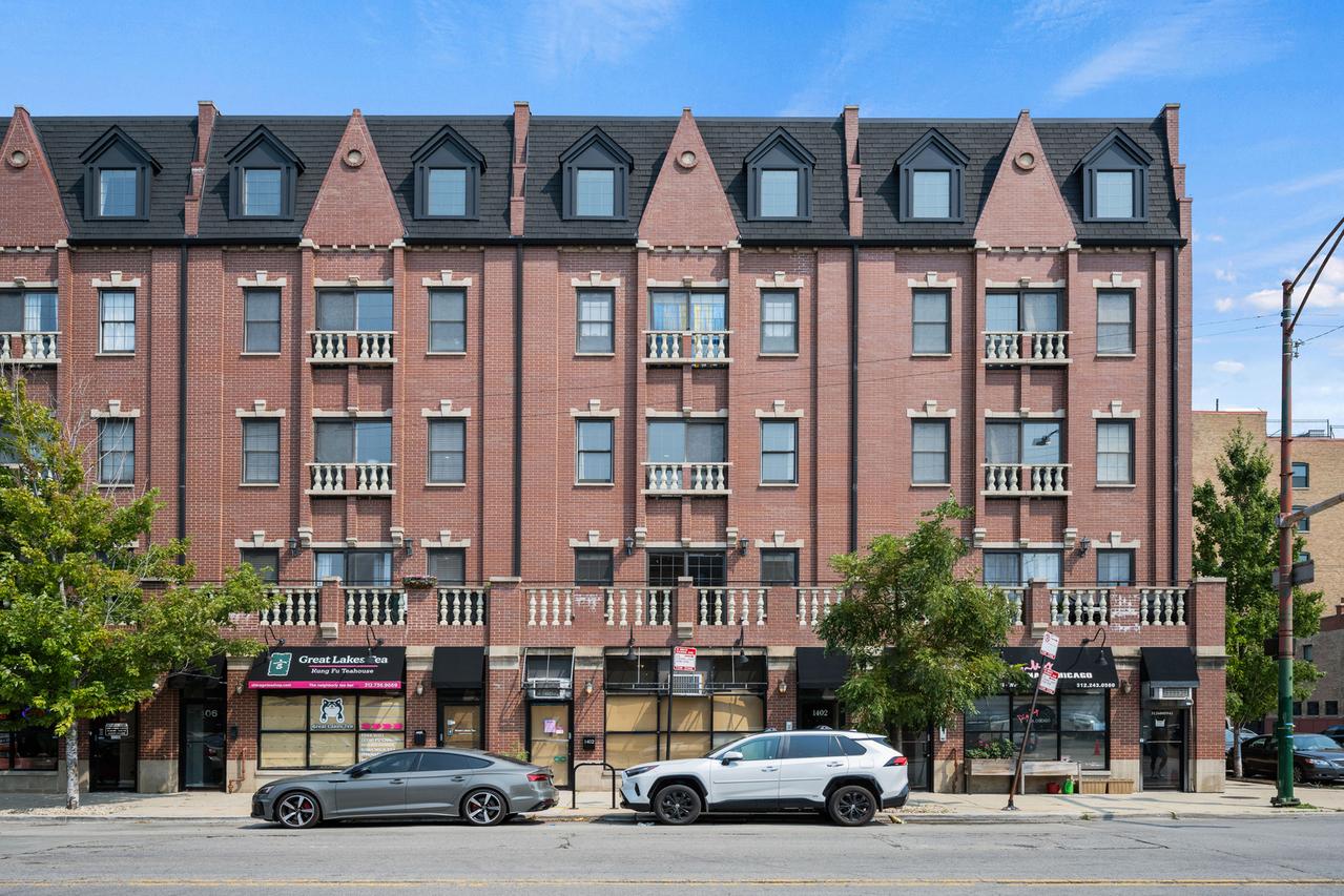 1402 W Grand Ave. #2, Chicago, IL 60642
