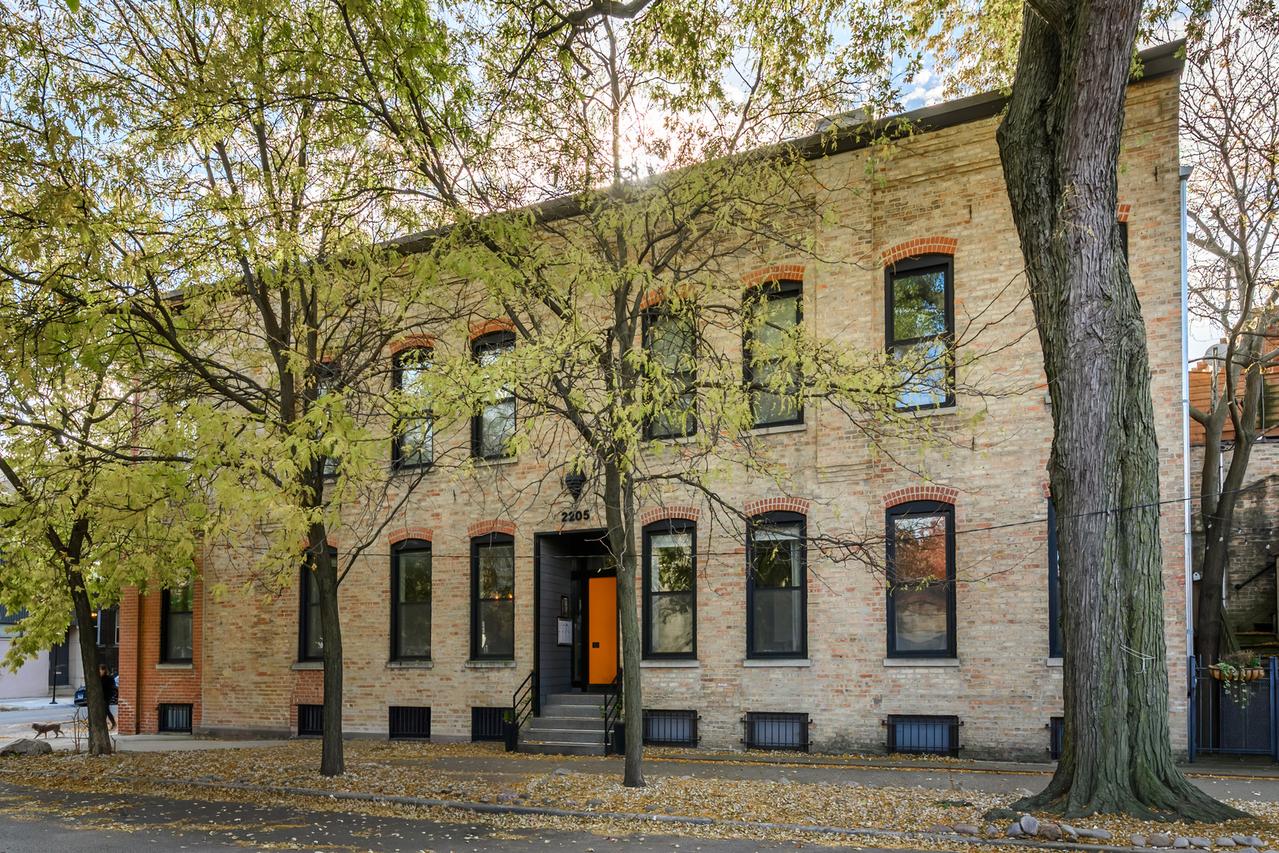 2205 W Shakespeare Ave. #1W, Chicago, IL 60647