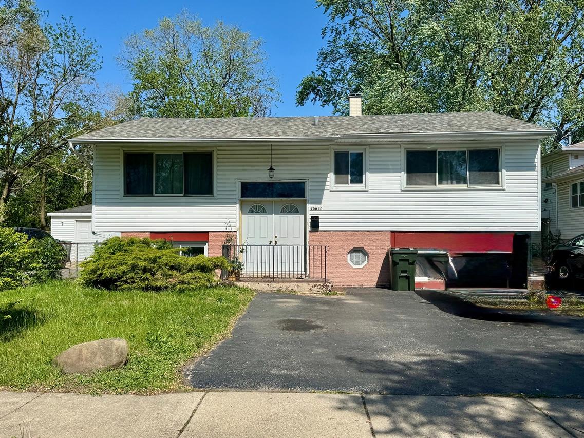 16611 Marshfield Ave., Markham, IL 60428
