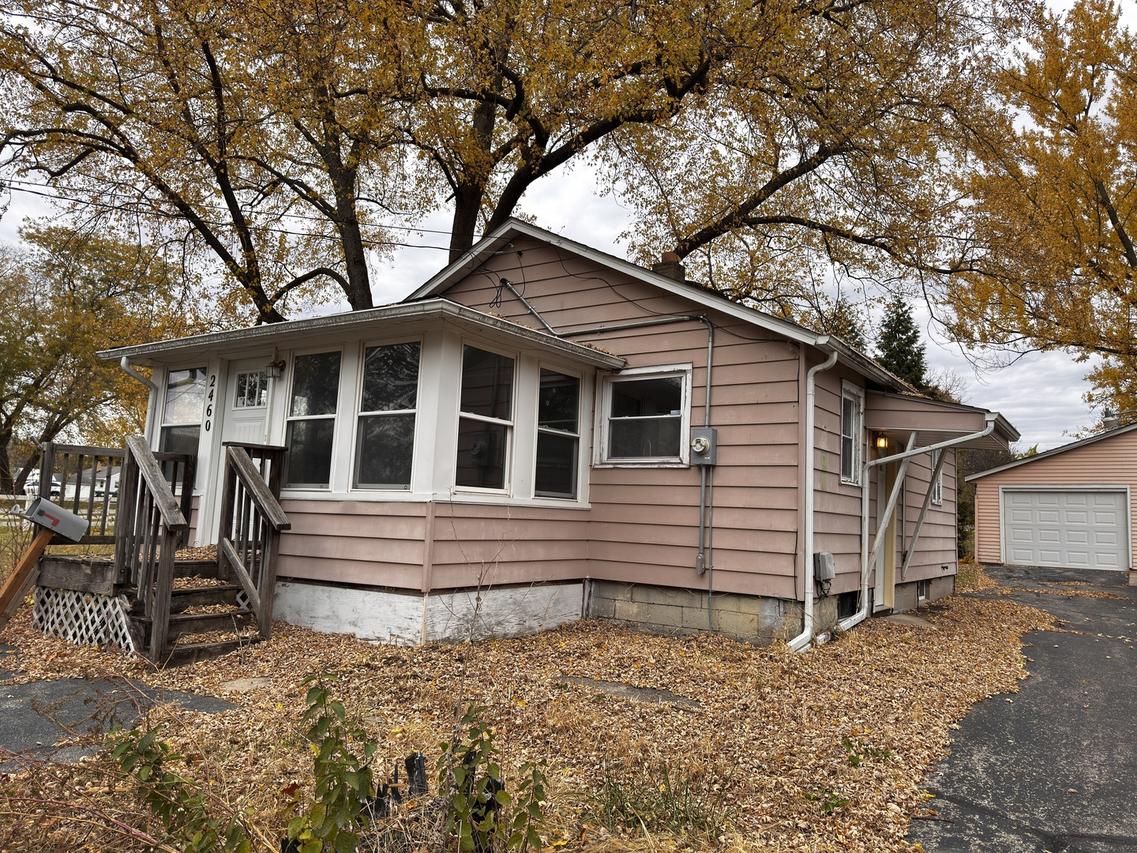 2460 New Milford Church Rd., Rockford, IL 61109