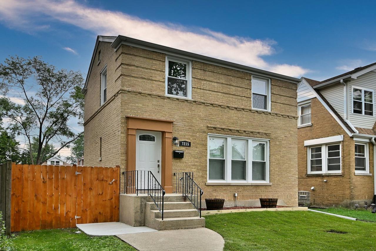 7215 W Farwell Ave., Chicago, IL 60631
