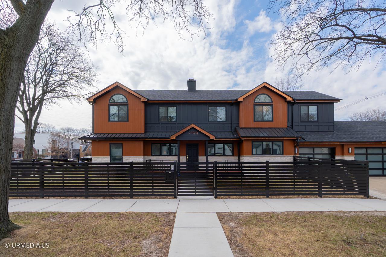 7100 N Sioux Ave., Chicago, IL 60646