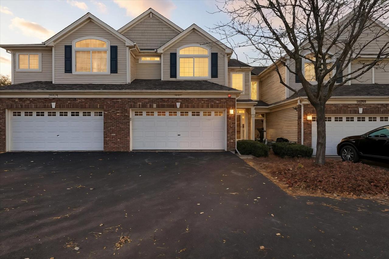 10011 Cummings St., Huntley, IL 60142