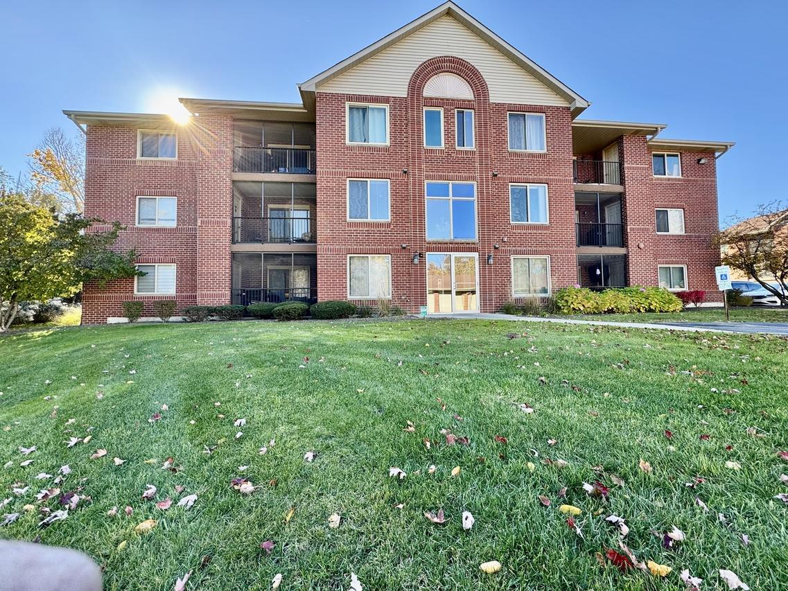6950 Heritage Cir. #4-1A, Orland Park, IL 60462