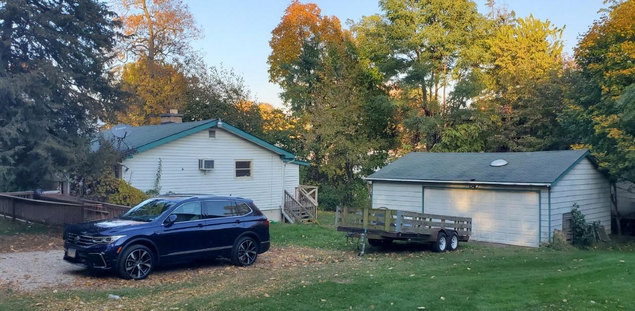 91 Lippincott Rd., Fox Lake, IL 60020