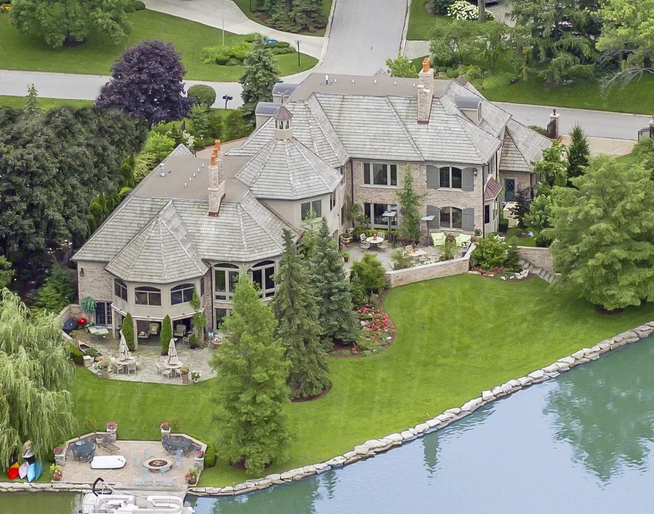 561 W 58th St., Hinsdale, IL 60521