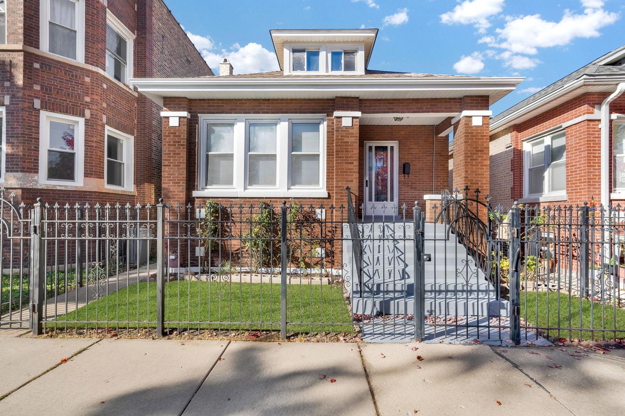 6112 S Mozart St., Chicago, IL 60629
