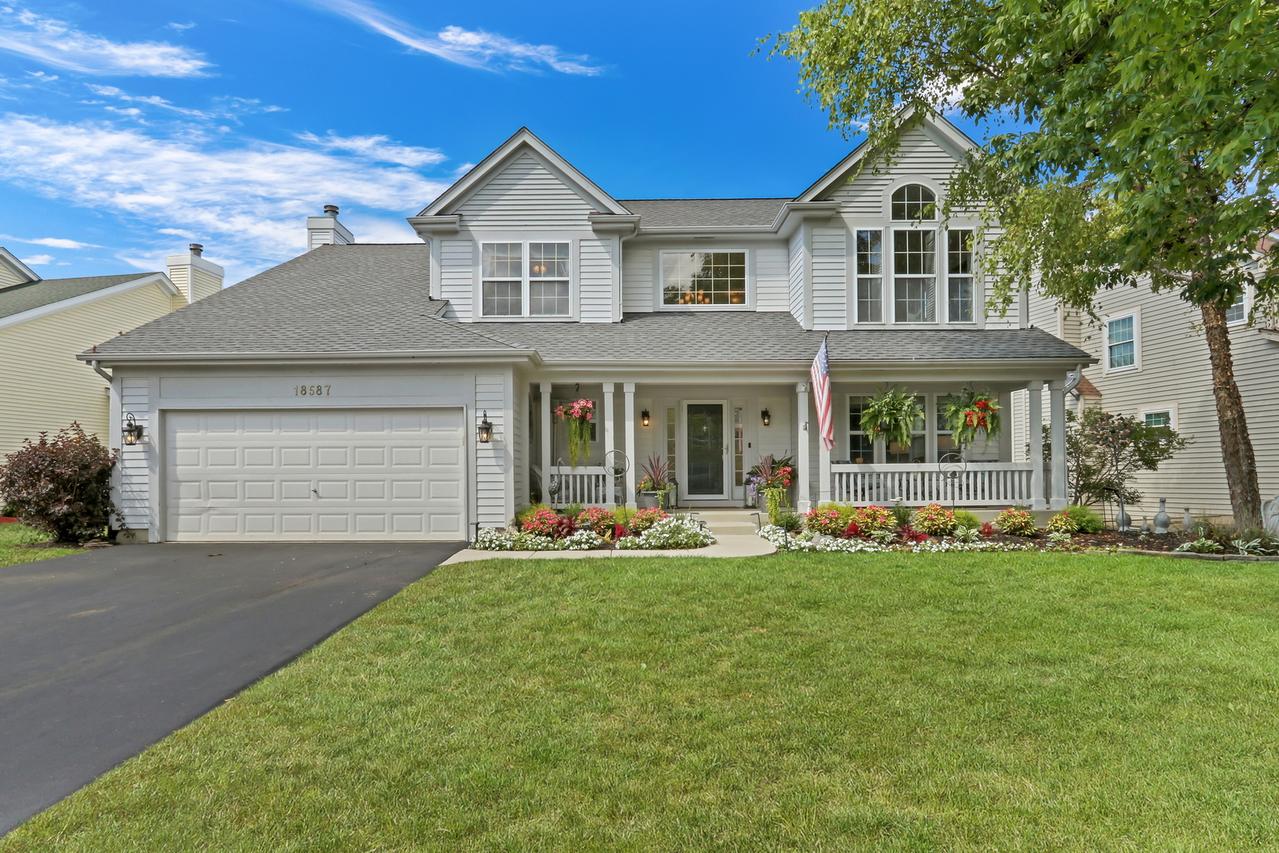 18587 W Meander Dr., Grayslake, IL 60030