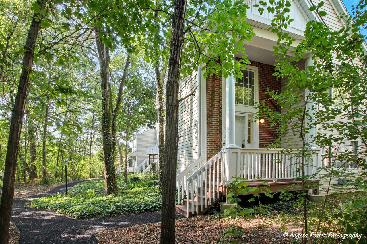 30 S Macgillis Dr. #20-1, Round Lake, IL 60073