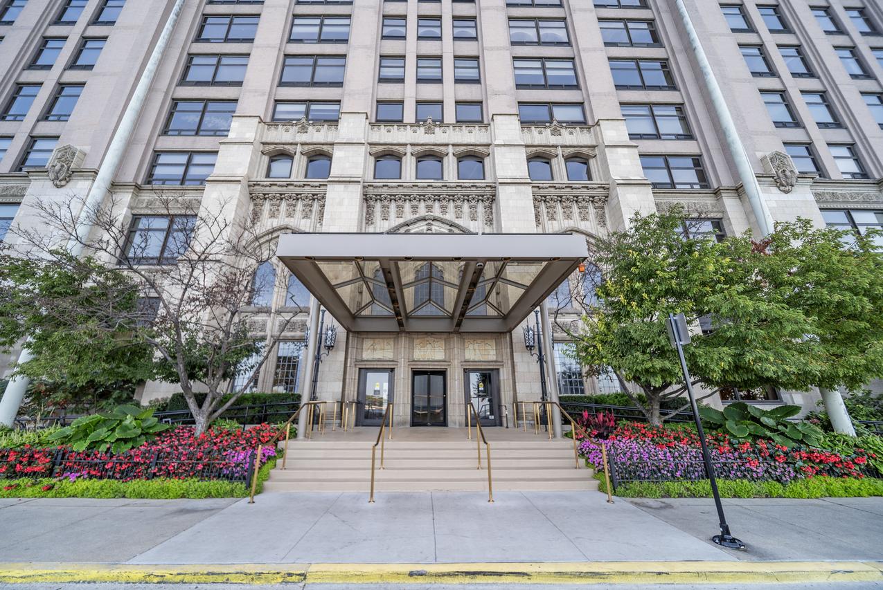 680 N Lake Shore Dr. #604, Chicago, IL 60611