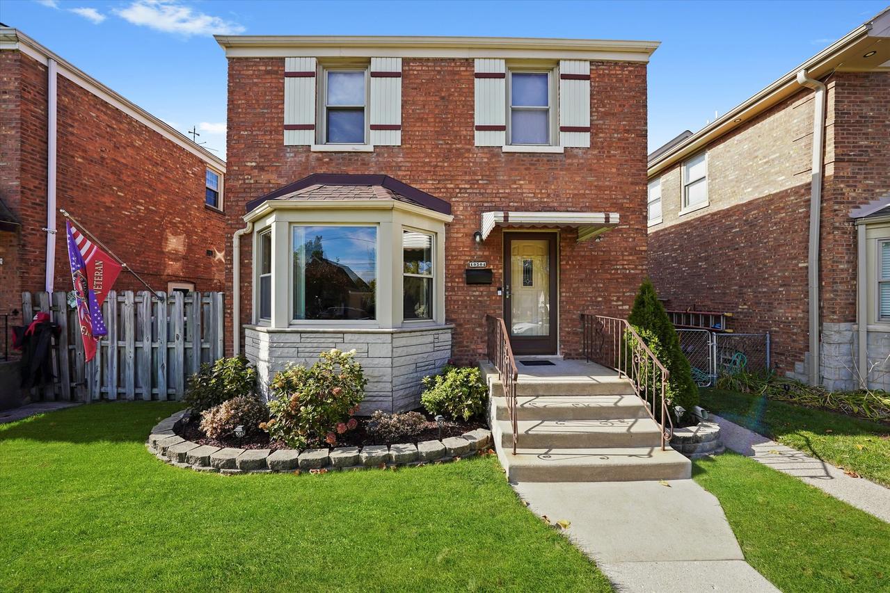10504 S Homan Ave., Chicago, IL 60655