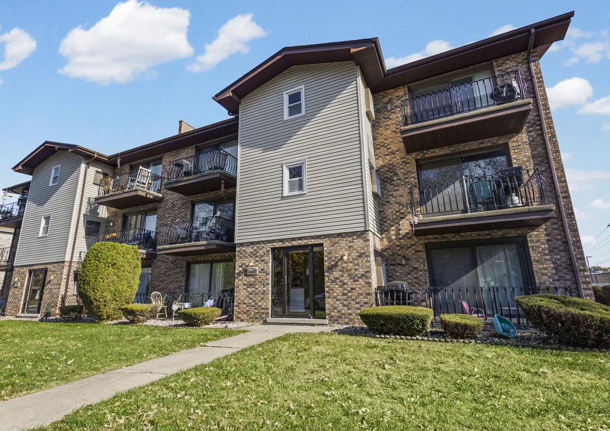 14457 Lamon Ave. #3N, Midlothian, IL 60445