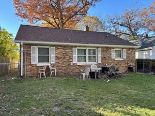 317 N Jackson St., Waukegan, IL 60085