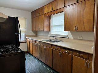 317 N Jackson St., Waukegan, IL 60085