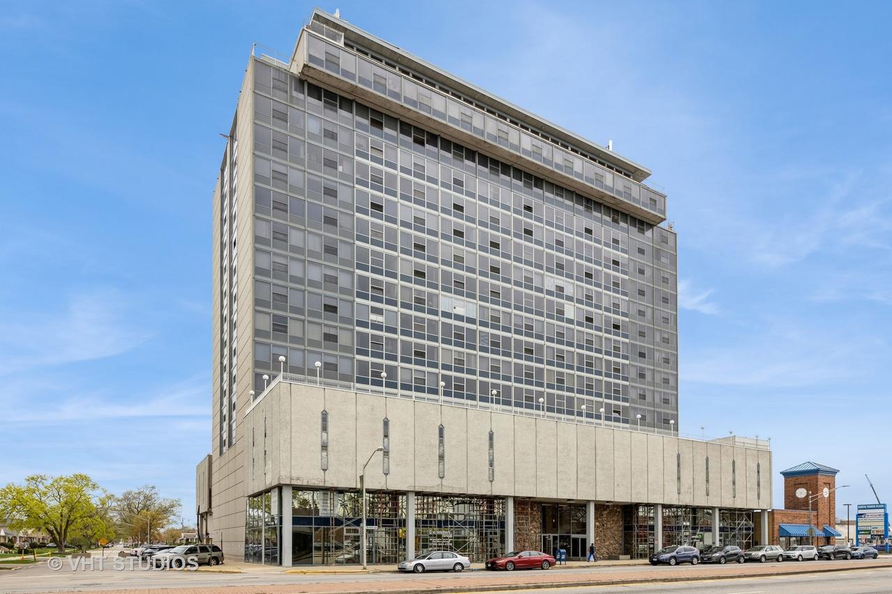 7234 W North Ave. #701, Elmwood Park, IL 60707