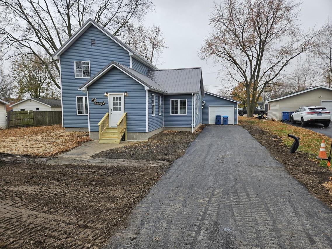 205 W Henry St., Odell, IL 60460