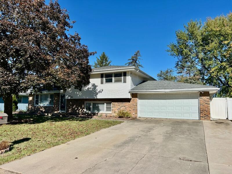 631 Concord Pl., Bourbonnais, IL 60914