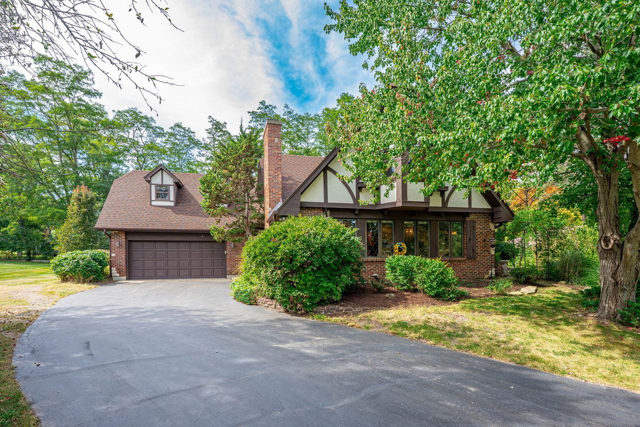 4511 Hanover Dr., Crystal Lake, IL 60012