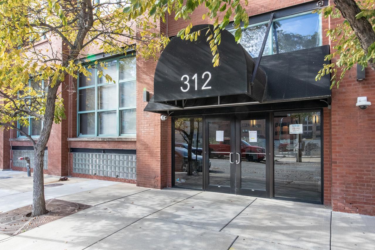 312 N May St. #4J, Chicago, IL 60607