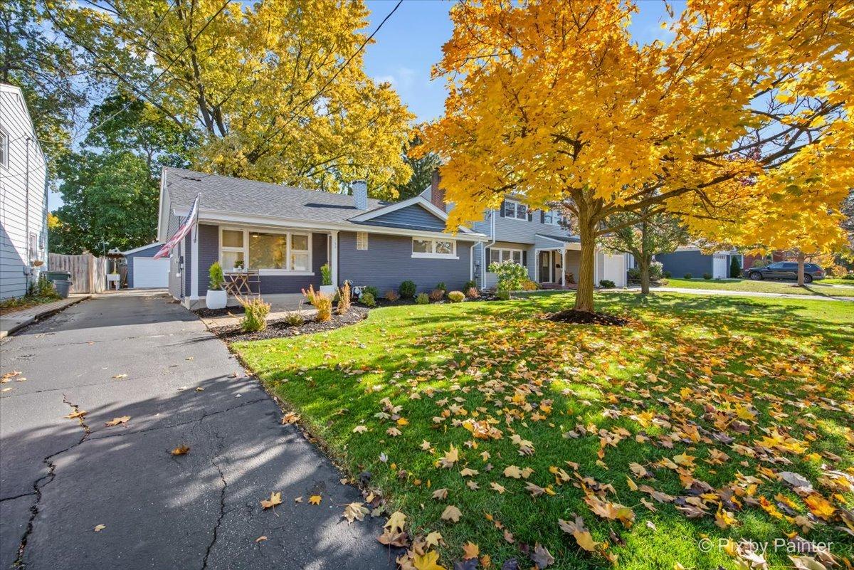 155 N Park Blvd., Glen Ellyn, IL 60137