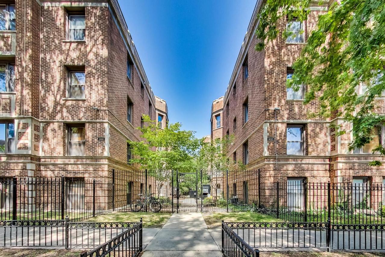 1658 W Farwell Ave. #GC, Chicago, IL 60626