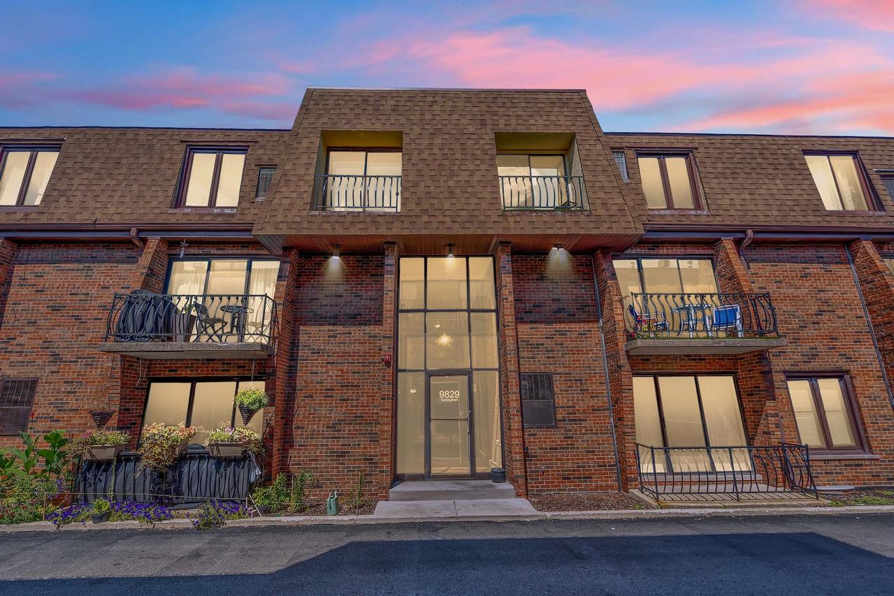 9829 Nottingham Ave. #10, Chicago Ridge, IL 60415