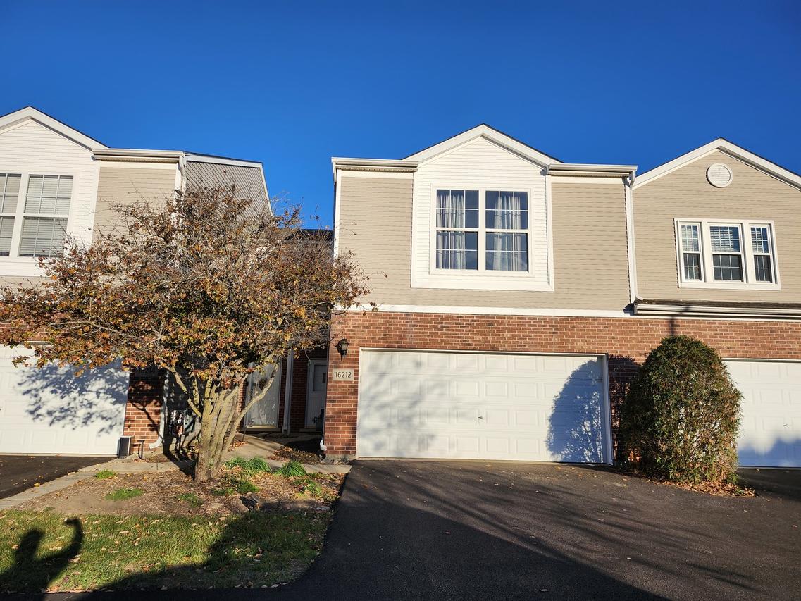 16212 Golfview Dr., Lockport, IL 60441