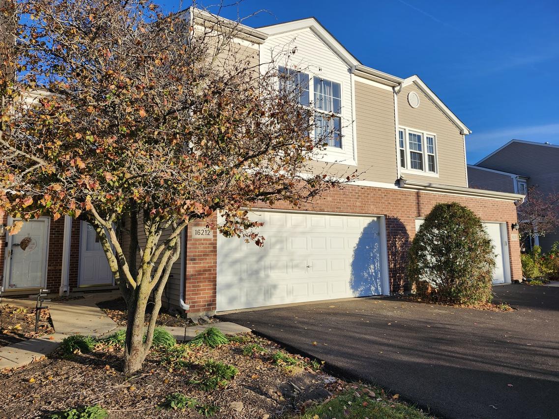 16212 Golfview Dr., Lockport, IL 60441