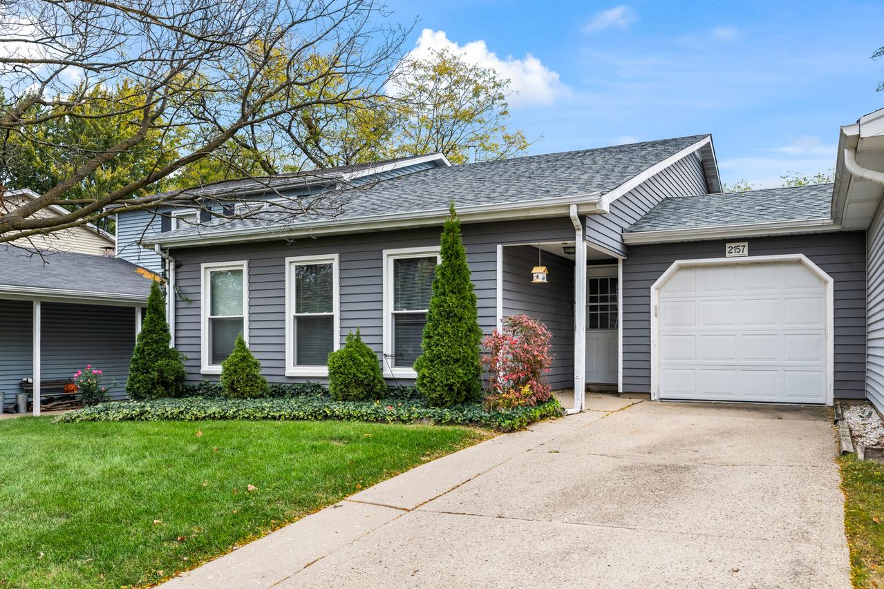 2157 Pepperwood Ln., Glendale Heights, IL 60139
