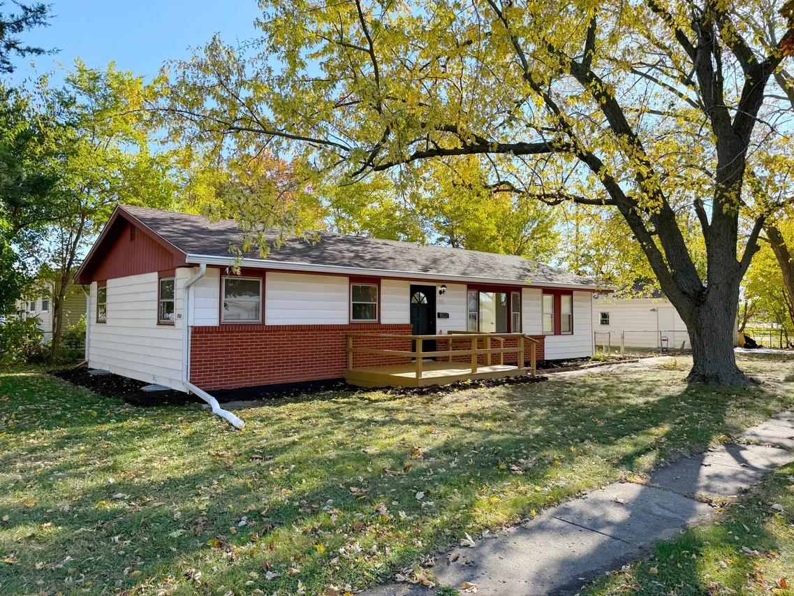 1703 Evans Ave., Loves Park, IL 61111