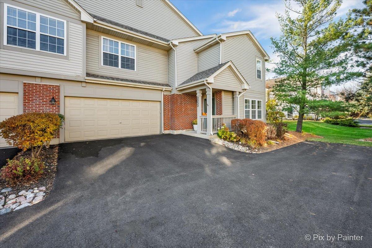 2232 Vanderbilt Dr., Geneva, IL 60134