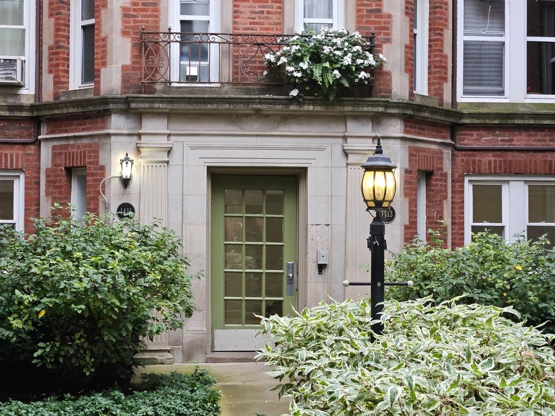 1411 W Farwell Ave. #E2, Chicago, IL 60626