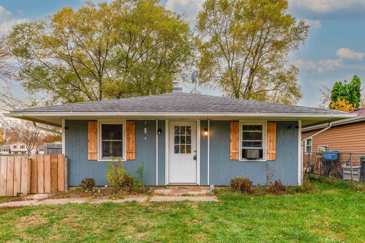 [Address Hidden by Seller], Zion, IL 60099