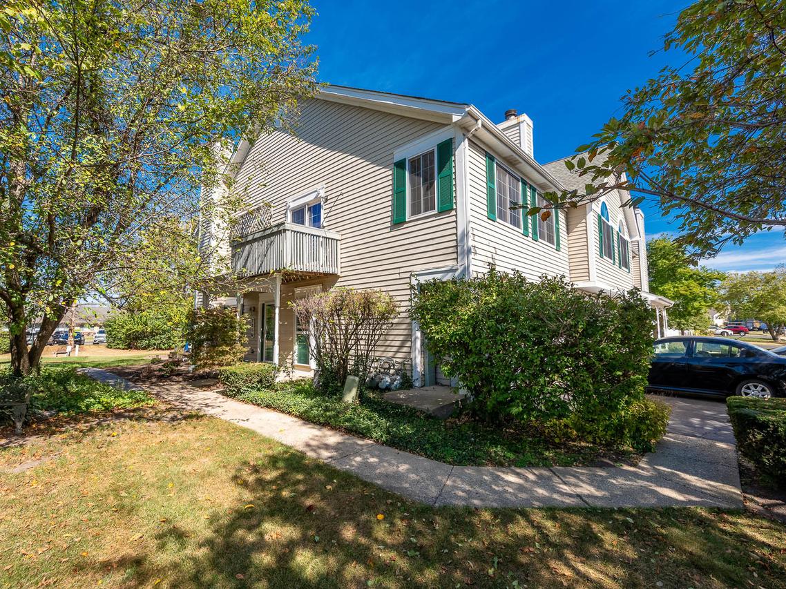 2214 Colorado Ave., Elgin, IL 60123