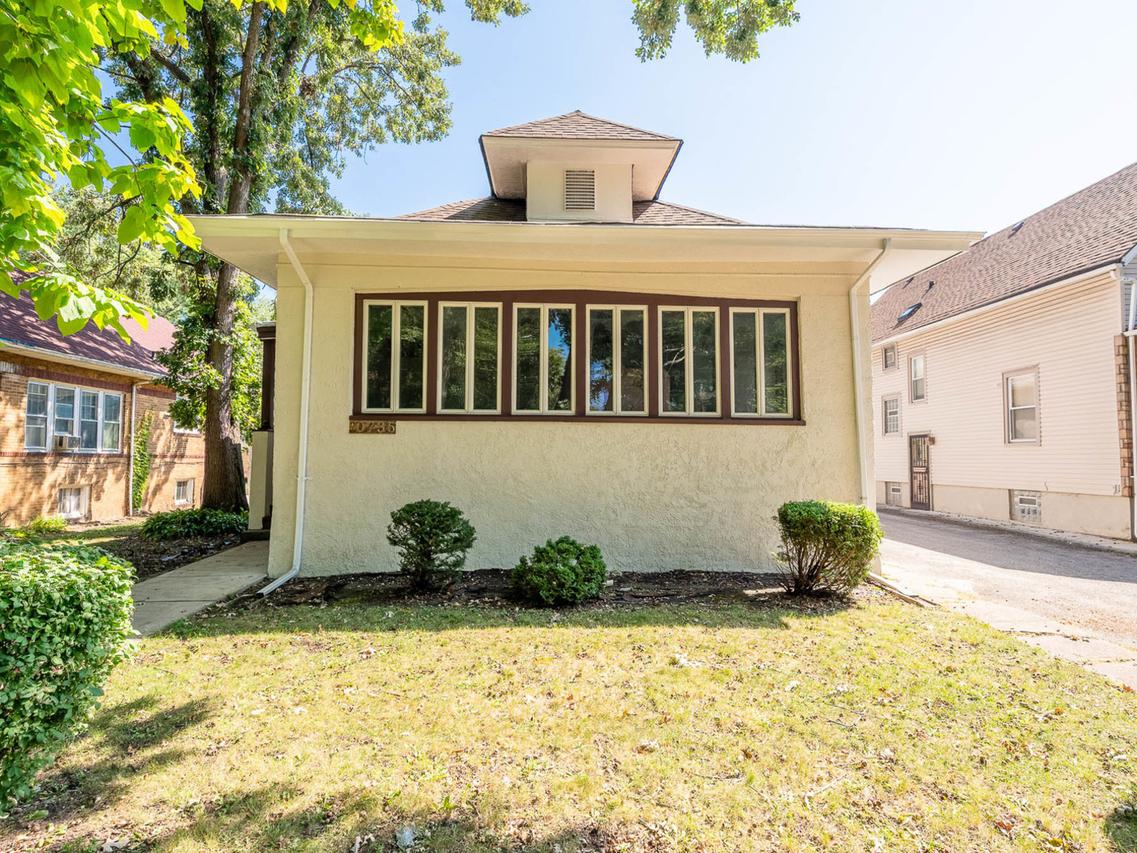 10735 S Prospect Ave., Chicago, IL 60643