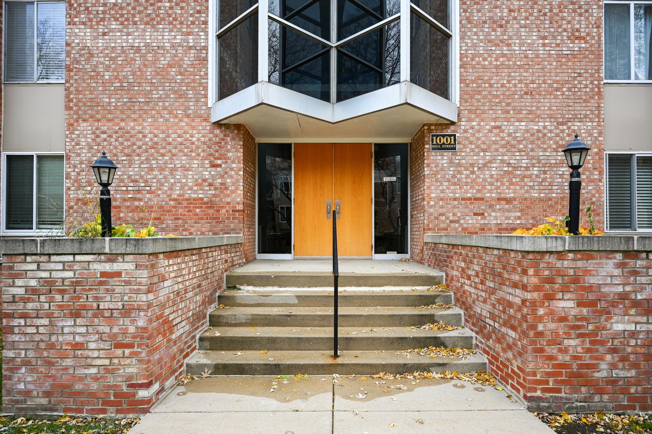 [Address Hidden by Seller], Naperville, IL 60563