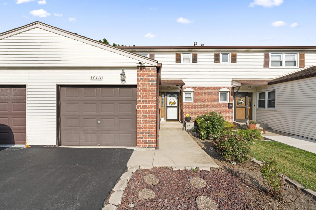 16411 Oxford Dr., Tinley Park, IL 60477