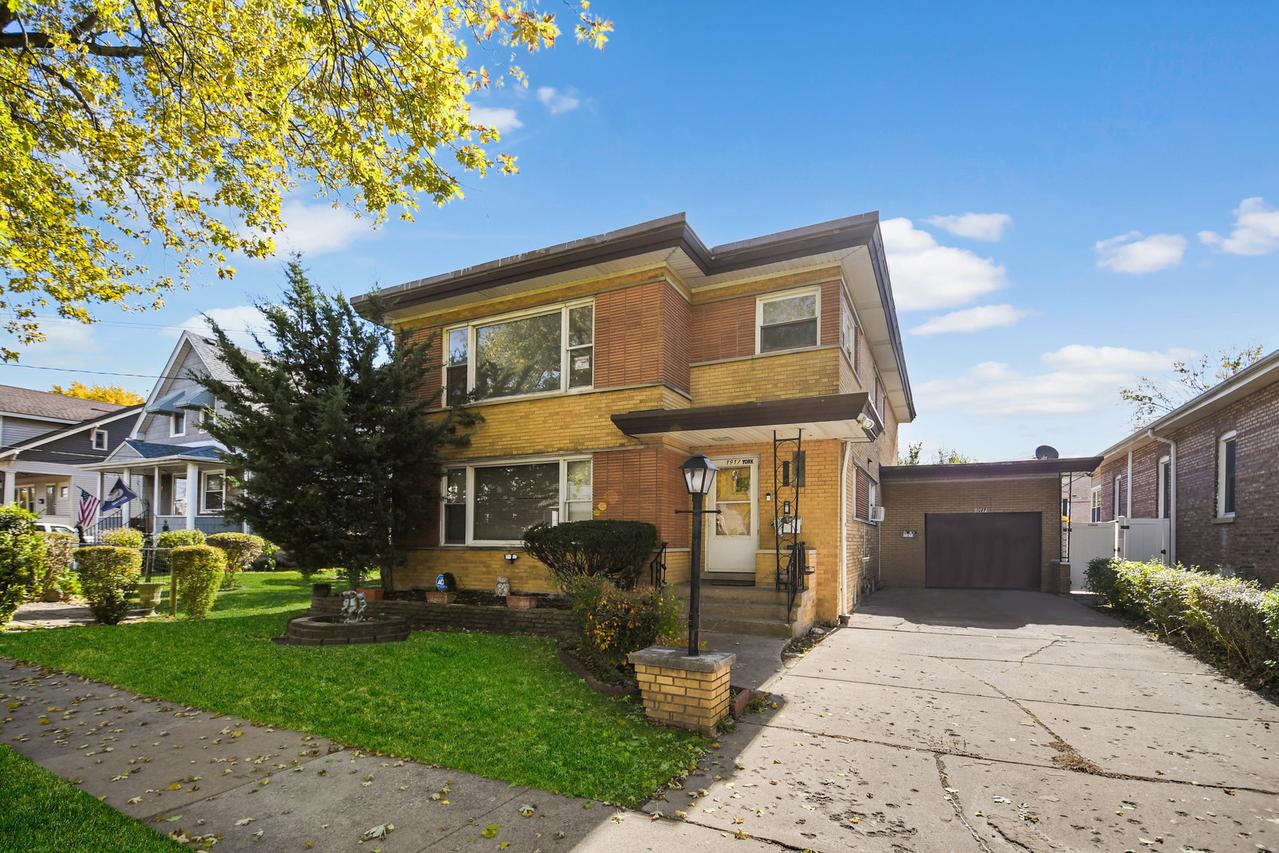 1917 York St., Blue Island, IL 60406