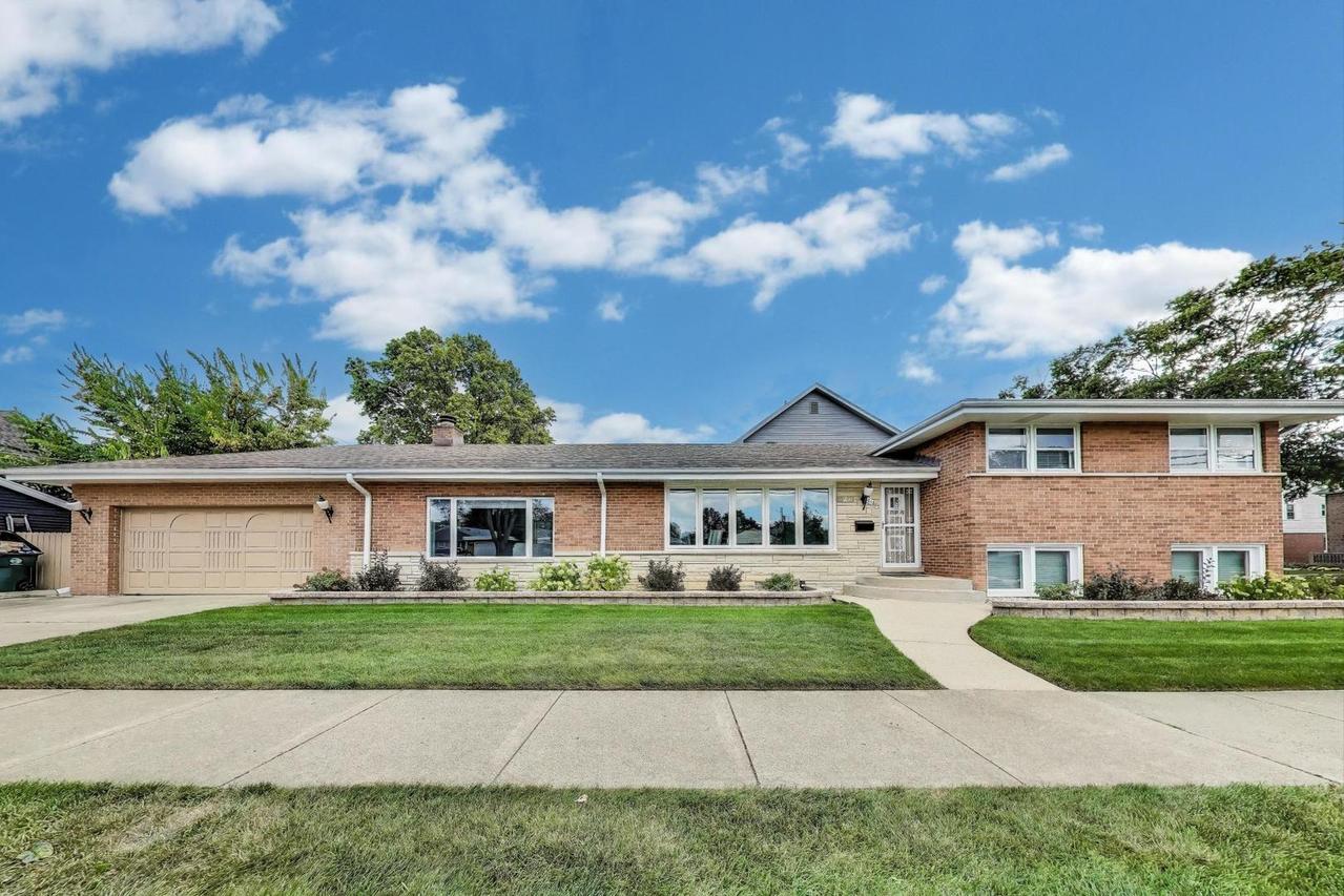 2121 W Sibley St., Park Ridge, IL 60068