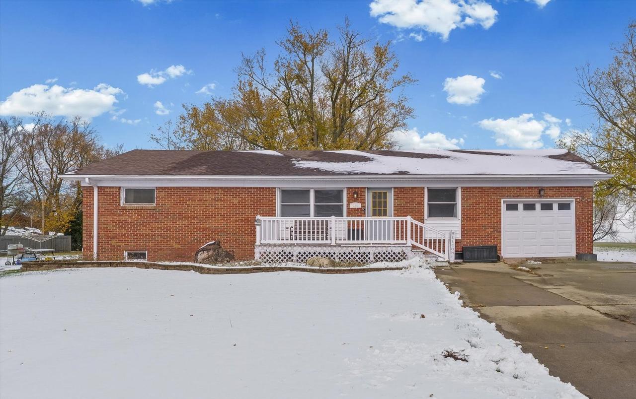 [Address Hidden by Seller], Roberts, IL 60962