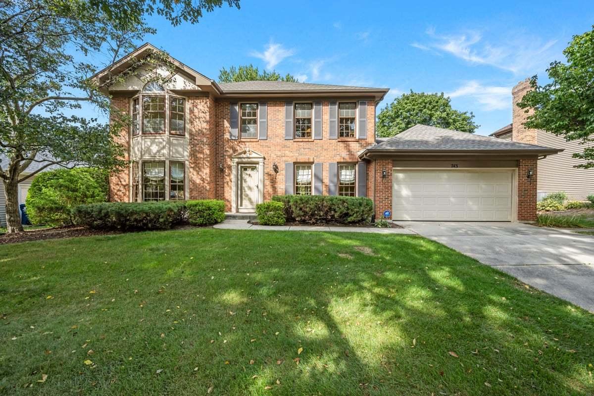 743 Arlington Ave., Naperville, IL 60565