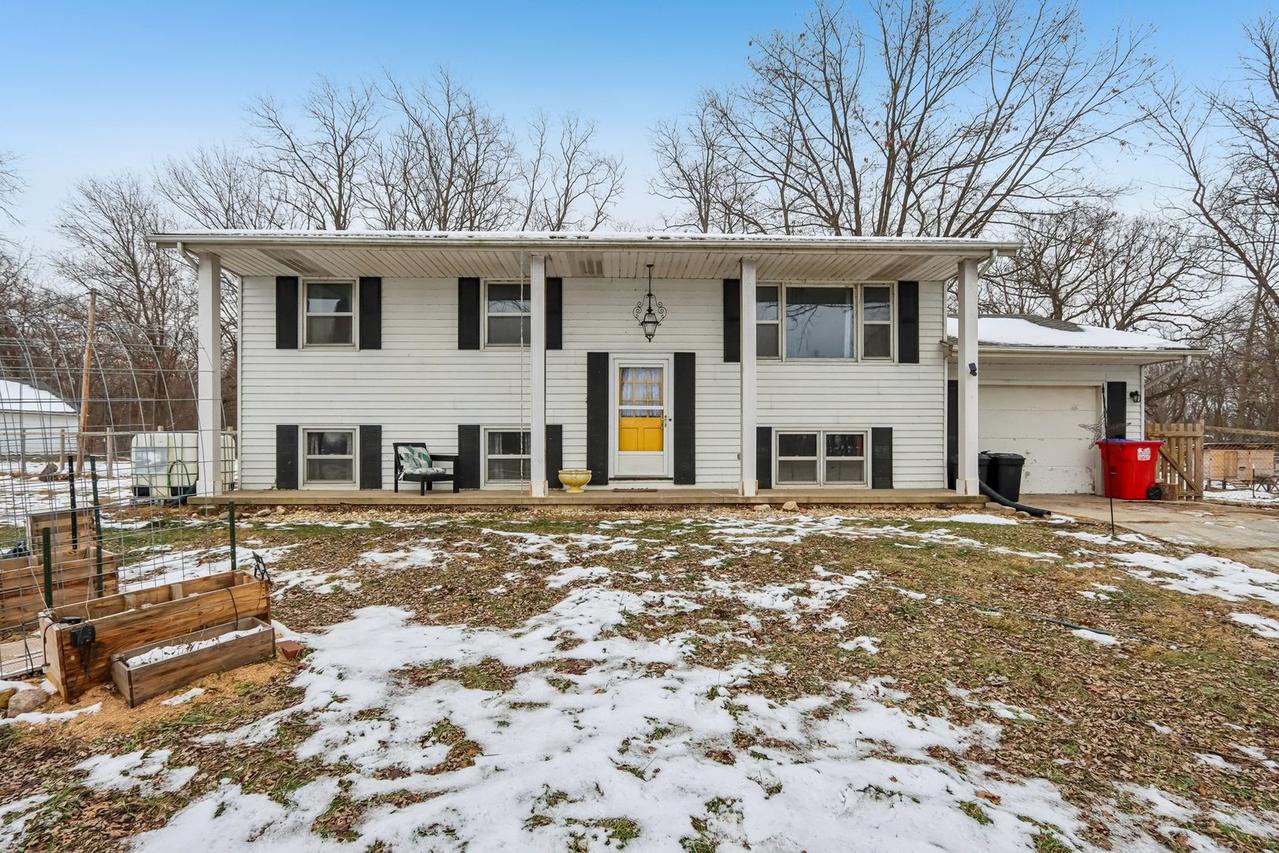 8091 Deer Dr., Hennepin, IL 61327